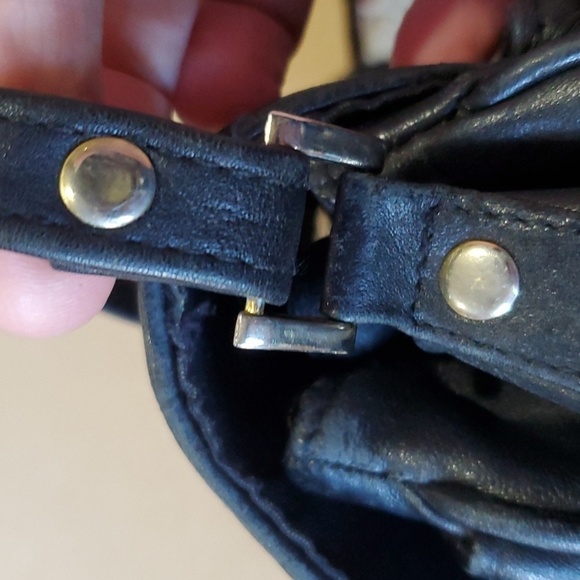 Etienne Aigner Vintage navy leather shoulder handbag 4 compartments - Picture 5 of 15